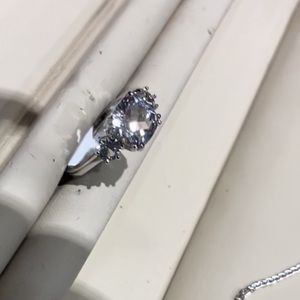 Size 8 ring from Zails